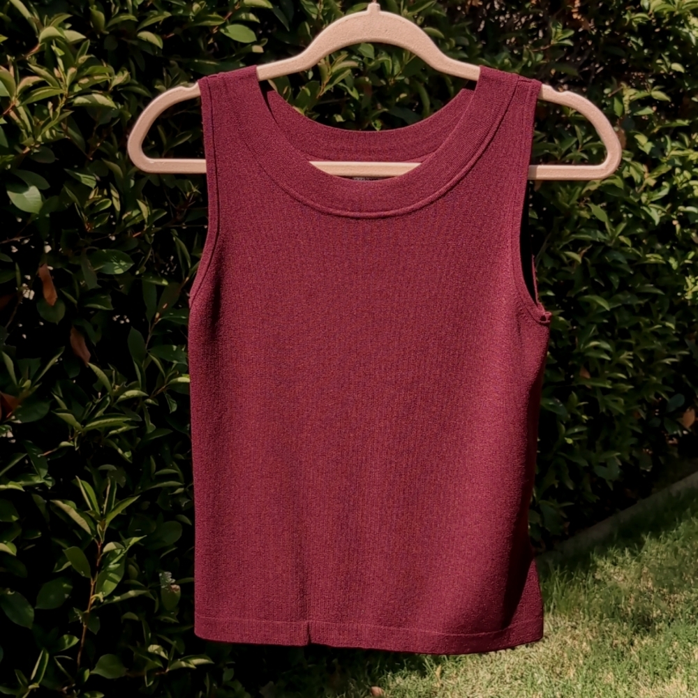 Burgundy Sleeveless Shell/Top by Dressbarn Like New SzSmall